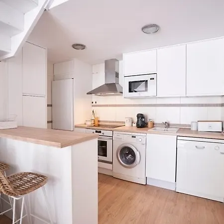 Lovely Duplex With Beatiful Views In * بانتيكوسا